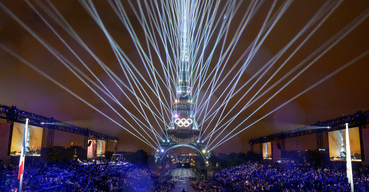 Olympics Photo of the Day: A Towering Light Show